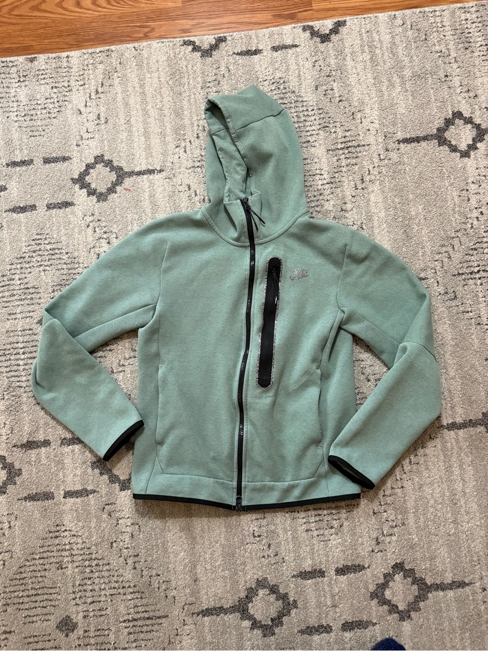 Nike Men’s Tech Fleece Full-Zip Hoodie Ice Green